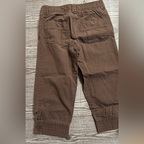 Girls capris size 12. Old Navy. - Picture 2 of 4